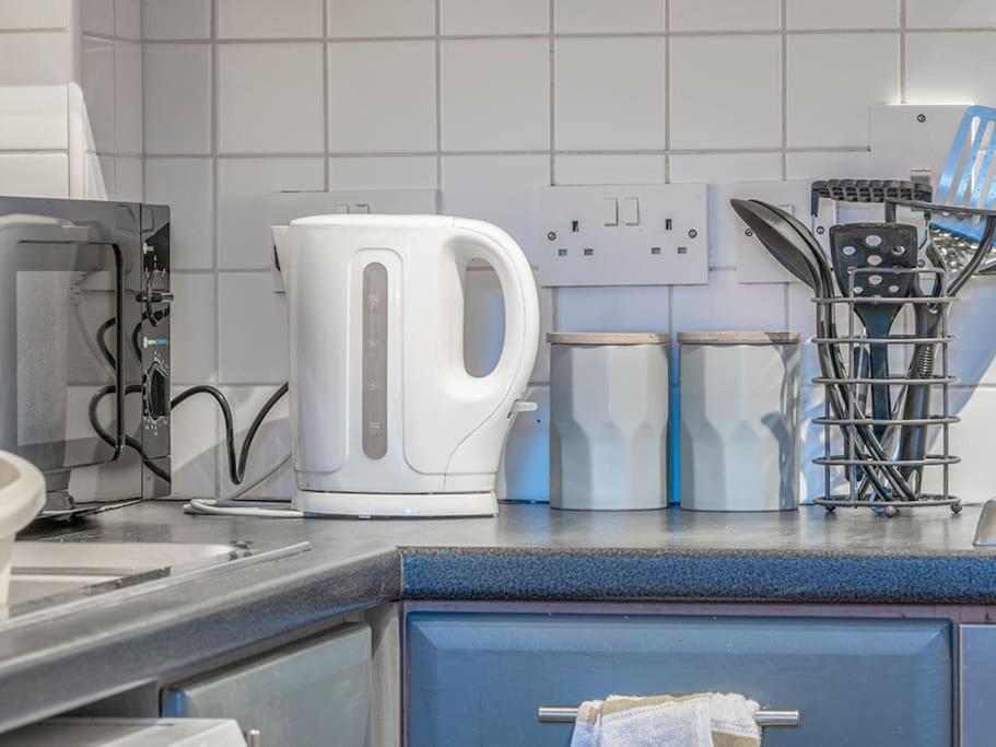 Lovely 2 Bedroom Apt At Ormeau Park W/ Free Parking ベルファスト エクステリア 写真